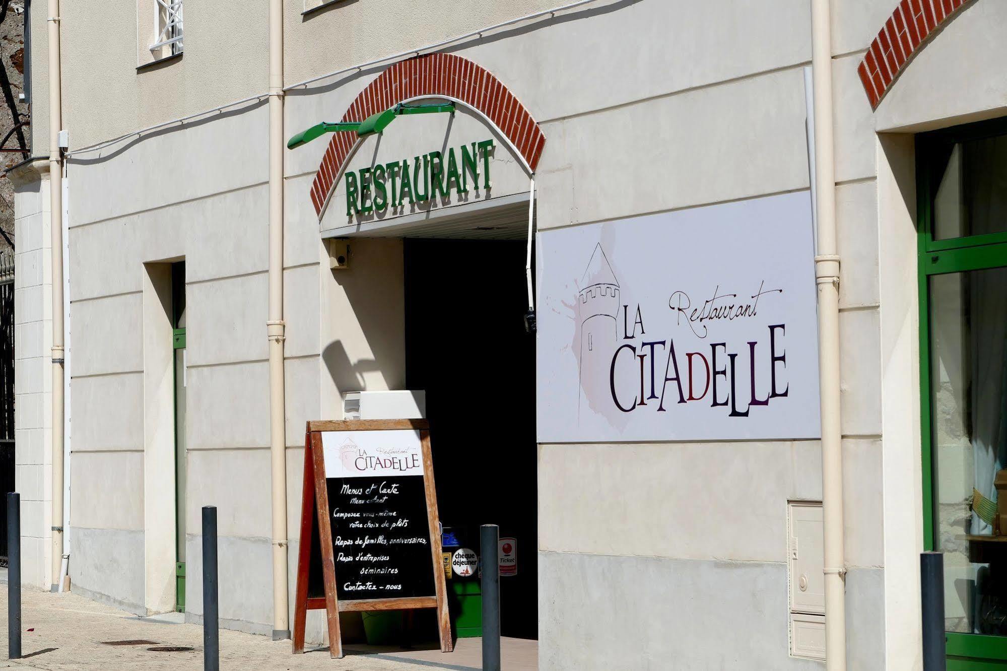 Logis Hotels Le Champalud Restaurant La Citadelle Oree-d'Anjou Εξωτερικό φωτογραφία