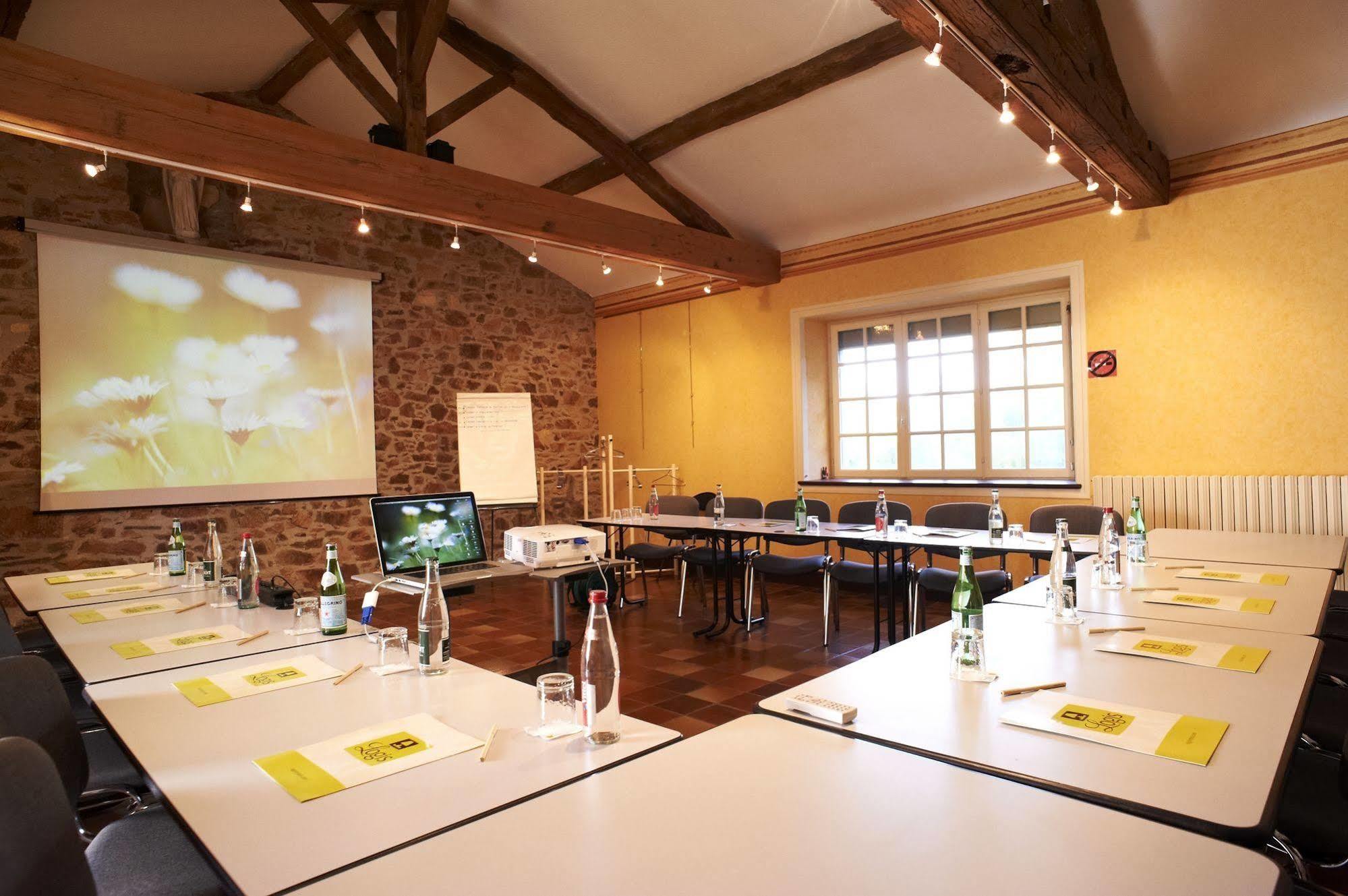 Logis Hotels Le Champalud Restaurant La Citadelle Oree-d'Anjou Εξωτερικό φωτογραφία